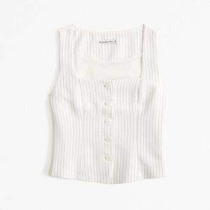 The A&F Mara Tailored Vest
Squareneck Set Top